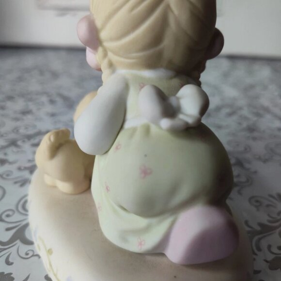 Precious Moments Growing in Grace Figurine Age 8 1995, PMI 163759 - Picture 3 of 4